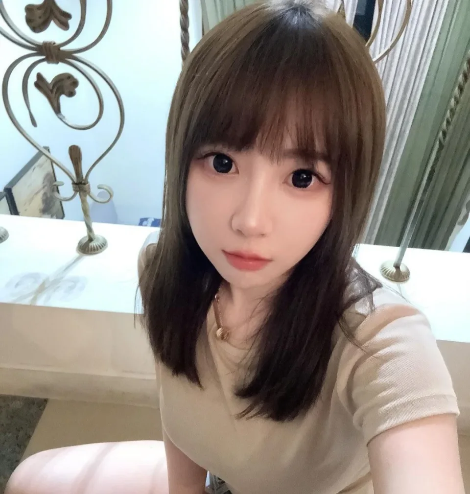 Long Yan, photo 2