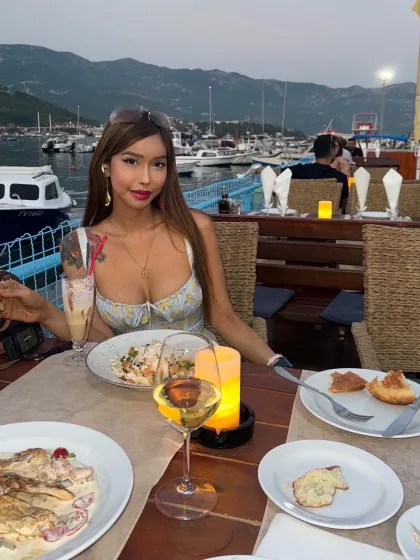 Yu Nam, escort in Beijing, photo 1