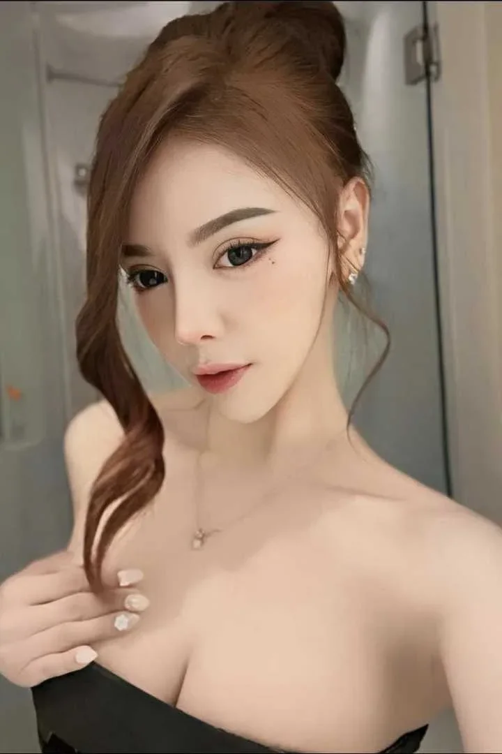Sum Yi, photo 1