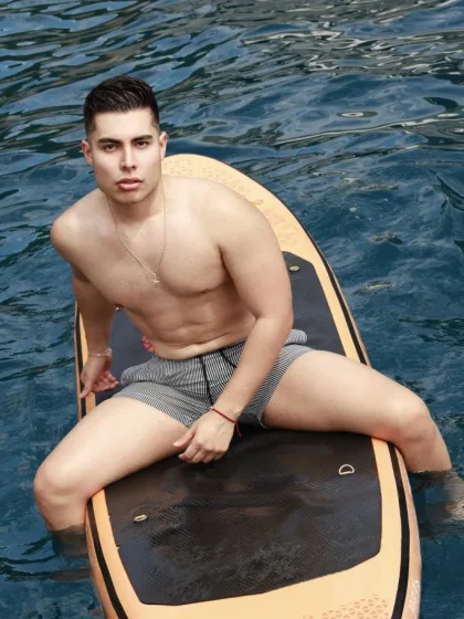Tung Yee, escort in Guangzhou, photo 1