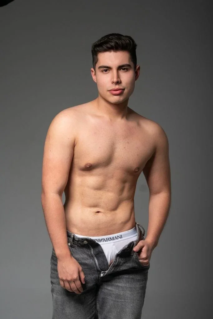 Tung Yee, photo 6