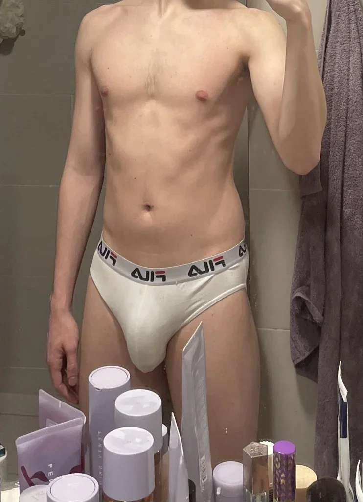 Yin Chi, photo 4