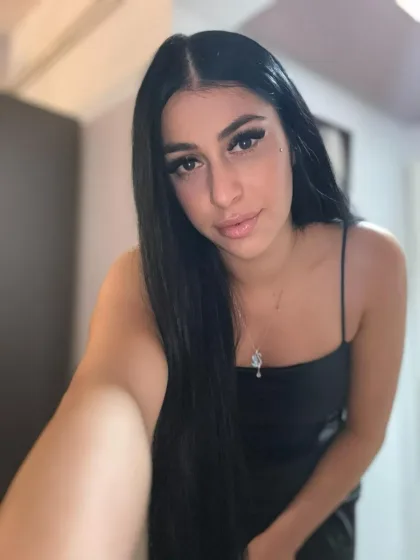 Widiya, escort in Hong Kong, photo 1