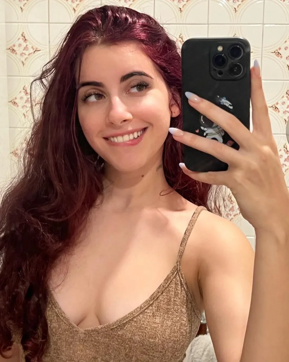 Emily, photo 3