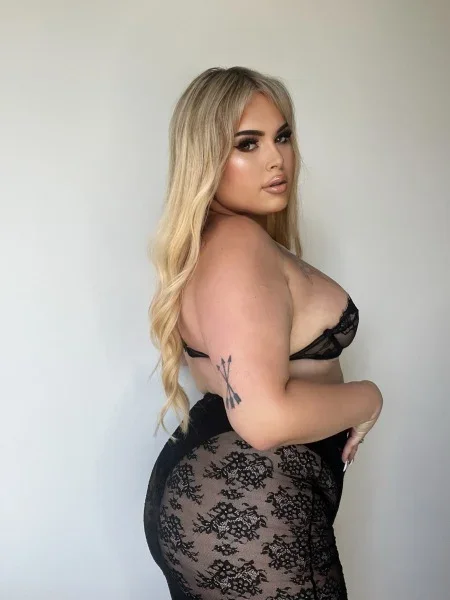 AllyLoveTS, photo 1
