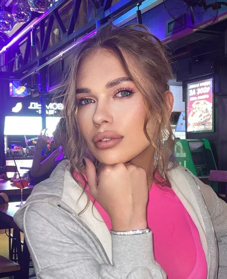 Milena, photo 16