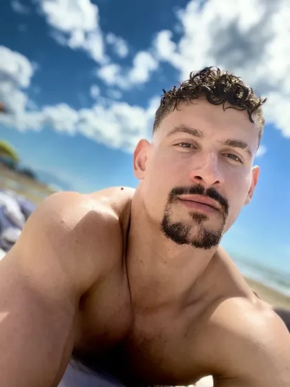 AaronBucker, escort in Hong Kong, photo 1