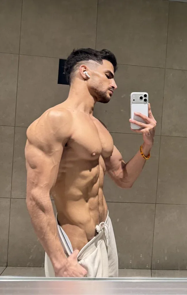 Alwayshornyx, photo 1