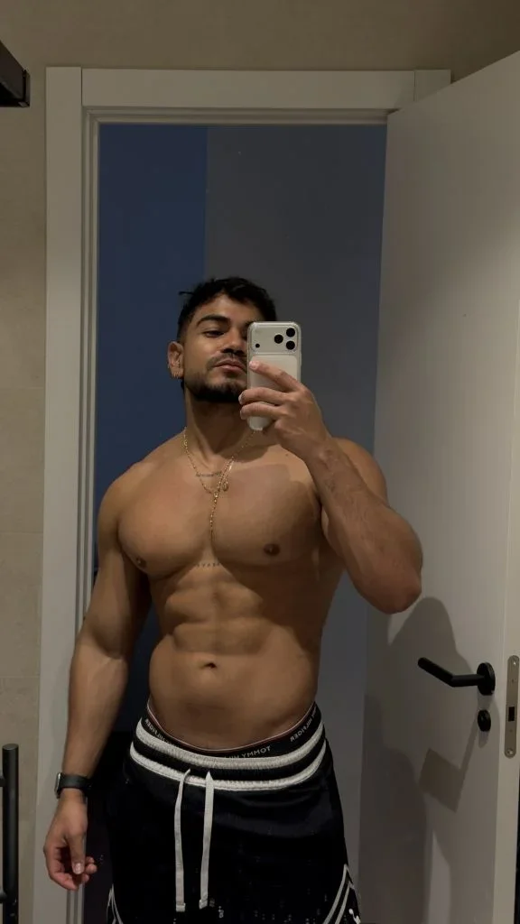 ANGELXLO, photo 1
